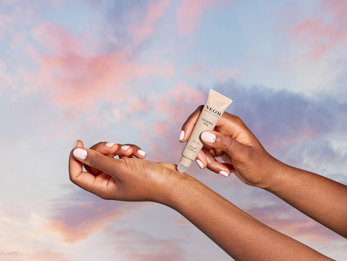 Calming Pen Essential Oil Roll On – NEOM Wellbeing US